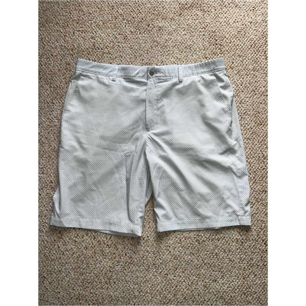 PGA Tour Light Gray Micro-Pattern Golf Shorts 38